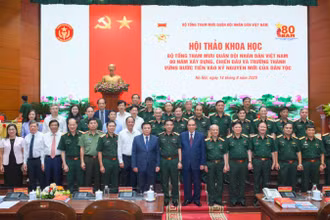 Các đại biểu tại hội thảo.