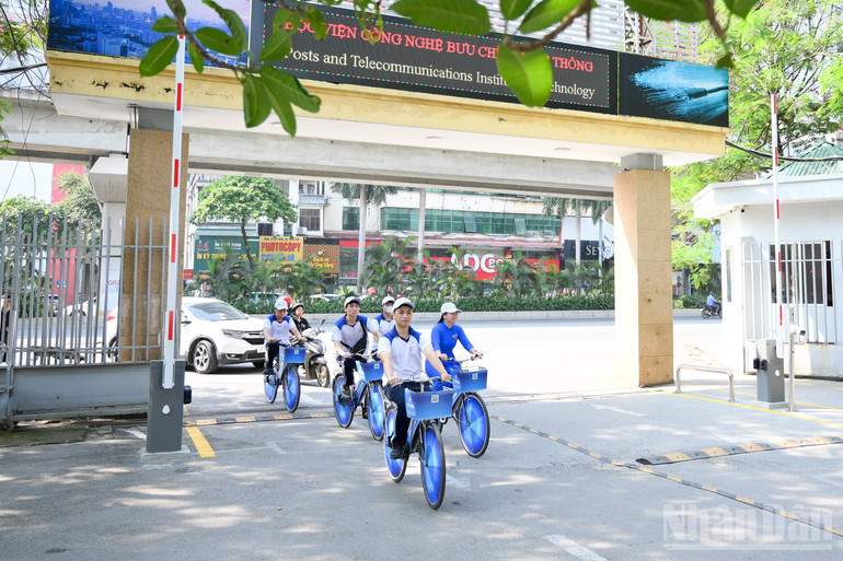 ndo_br_p-coin-hv-buu-chinh-vien-thong-9271.jpg