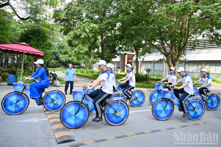 ndo_br_p-coin-hv-buu-chinh-vien-thong-9242.jpg