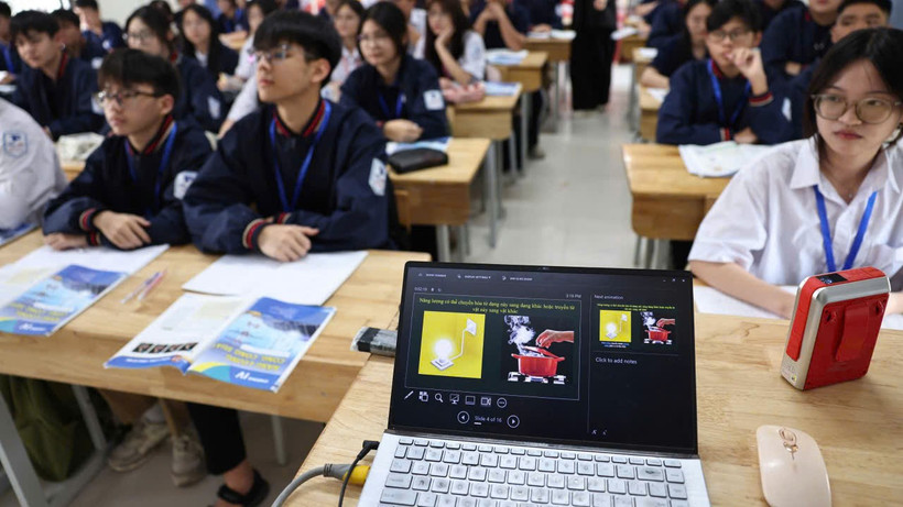 Trường trung học phổ thông Tiền Phong (thành phố Hà Nội) chú trọng ứng dụng AI trong hoạt động giáo dục. (Ảnh: Thanh Tùng)