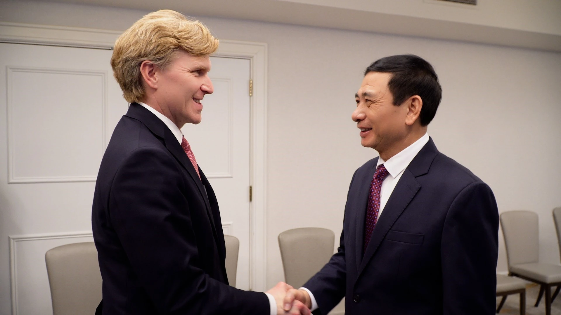 Đại tướng Phan Văn Giang tiếp Thứ trưởng Bộ Chiến tranh Hoa Kỳ tại Washington DC