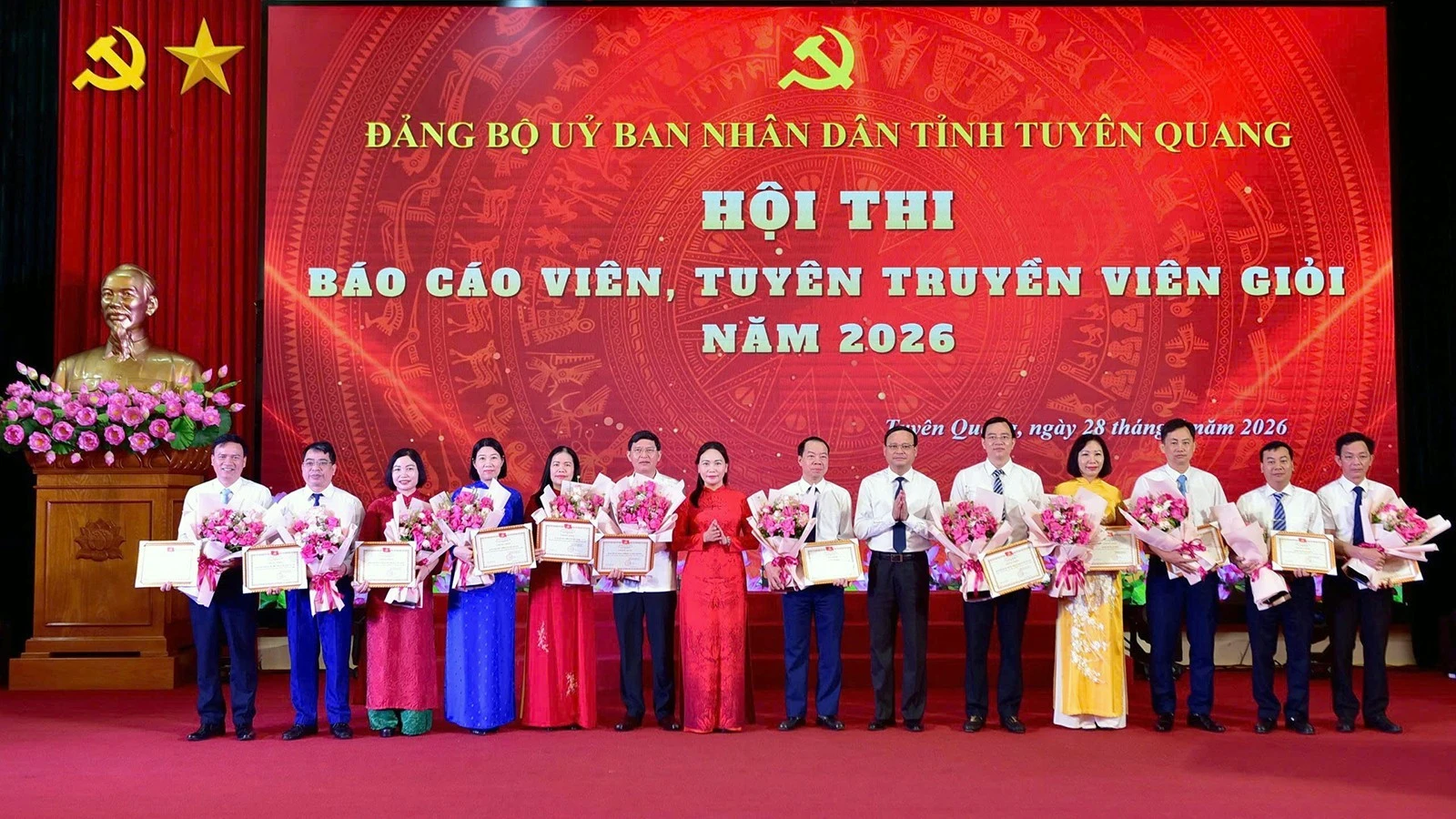 Hội thi báo cáo viên giỏi tuyên truyền nghị quyết Đảng tại Tuyên Quang