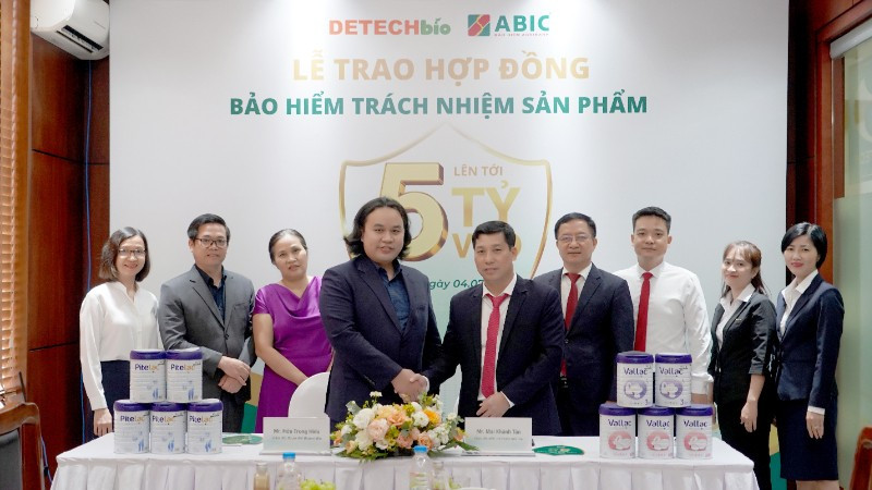 Bảo hiểm Agribank và Công ty Cổ phần Detech Bio (Công ty thành viên của tập đoàn Detech) vừa chính thức ký thỏa thuận hợp tác chiến lược toàn diện và trao bảo hiểm trách nhiệm sản phẩm.