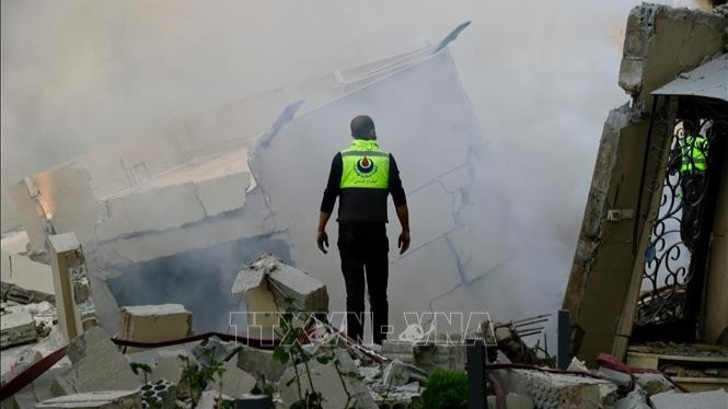 Tòa nhà bị phá hủy sau cuộc không kích của Israel tại Jbaa, Liban, ngày 4/12/2025. (Ảnh: THX/TTXVN)