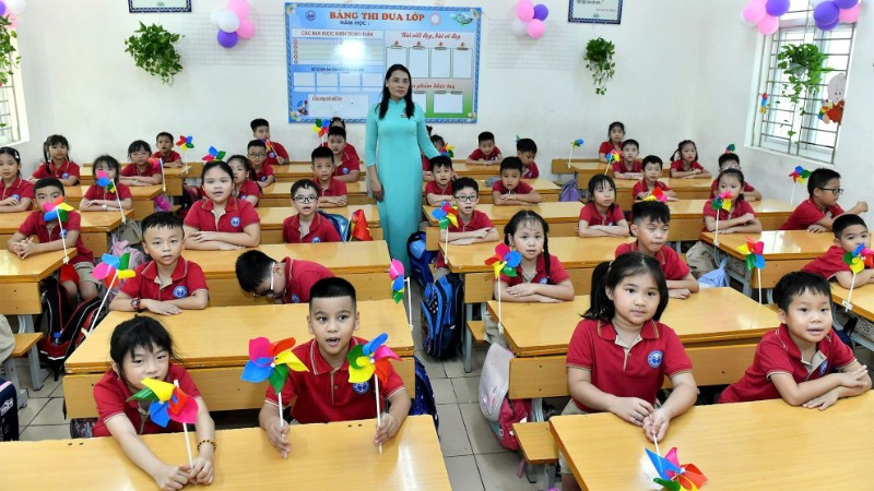 Gần 30 triệu học sinh, sinh viên trên cả nước dự lễ khai giảng, chính thức bước vào năm học mới 2025-2026.