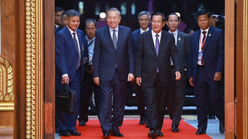 Quốc yến ch&agrave;o mừng Tổng B&iacute; thư T&ocirc; L&acirc;m v&agrave; đo&agrave;n đại biểu cấp cao Việt Nam thăm cấp Nh&agrave; nước tới Vương quốc Campuchia. (Ảnh: Dương Giang/TTXVN)