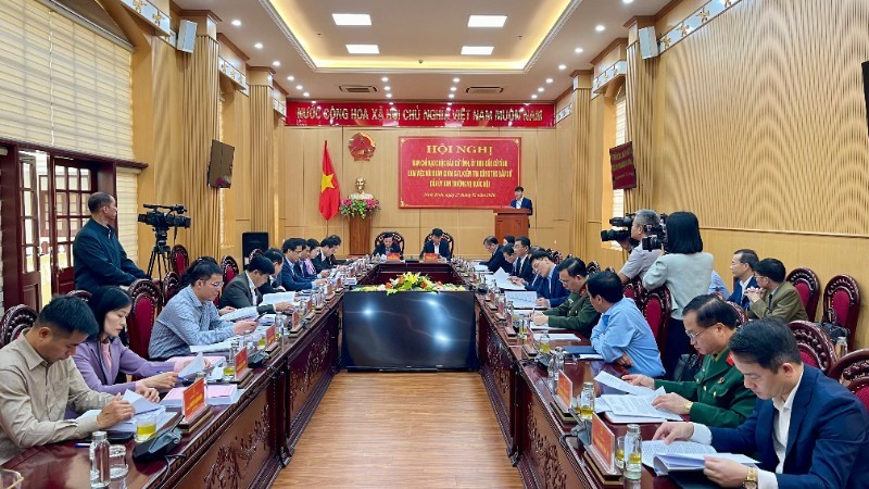 Toàn cảnh buổi làm việc.