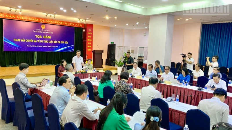 Quang cảnh buổi tham vấn.