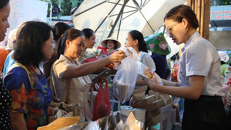 Hỗ trợ phụ nữ khởi nghiệp, phát triển doanh nghiệp. (Ảnh: THANH TÂM)