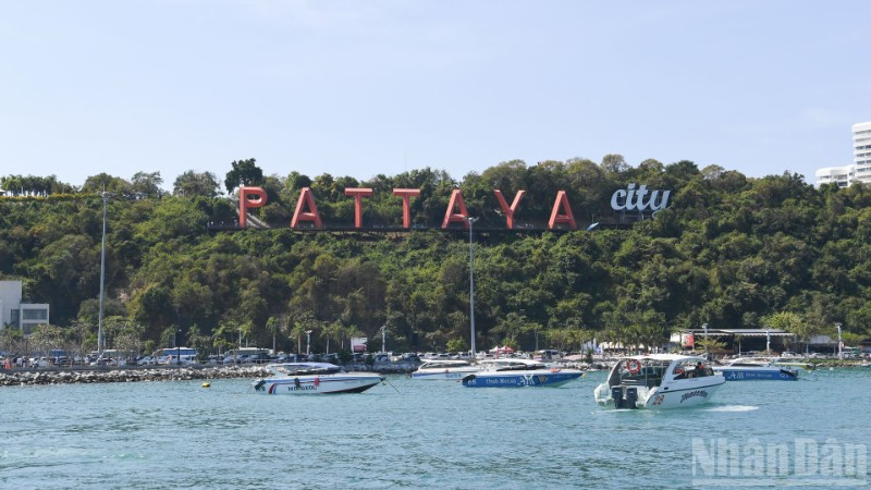 Pattaya là một trong nhiều địa điểm hấp dẫn du khách quốc tế khi đặt chân đến Thái Lan. (Ảnh: MINH THẮNG)