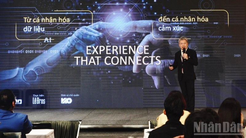 Ông Lê Quốc Vinh, Chủ tịch Công ty Le Bros, Chủ tịch CSMO, Trưởng Ban tổ chức VSM Camp & CSMO Summit 2025 giới thiệu nội dung sự kiện.