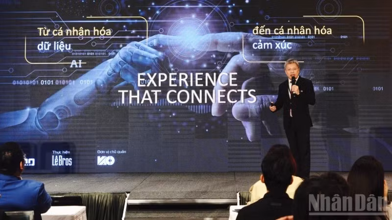 Ông Lê Quốc Vinh, Chủ tịch Công ty Le Bros, Chủ tịch CSMO, Trưởng Ban tổ chức VSM Camp & CSMO Summit 2025 giới thiệu nội dung sự kiện.