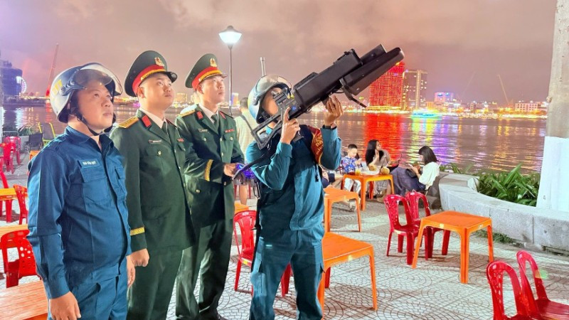 Lực lượng chức năng thành phố Đà Nẵng tăng cường tuần tra, bảo đảm trực 24/24 giờ, xử lý nghiêm các trường hợp vi phạm về sử dụng UAV trái phép.