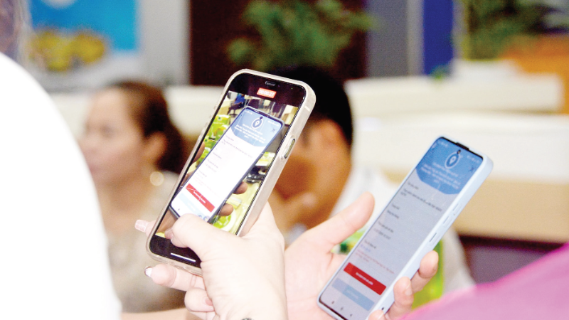 Giải pháp truy xuất nguồn gốc dựa trên ba nền tảng lõi: RFID - AI - Blockchain hướng tới mục tiêu minh bạch dữ liệu, bảo vệ thương hiệu, tăng niềm tin người tiêu dùng.