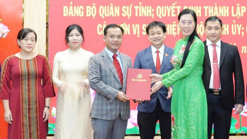 Đồng chí U Huấn, Ủy viên dự khuyết Trung ương Đảng, Phó Bí thư Thường trực Tỉnh ủy, Trưởng Đoàn đại biểu Quốc hội tỉnh Quảng Ngãi, Chủ tịch Ủy ban Mặt trận Tổ quốc Việt Nam tỉnh, giữ chức Bí thư Đảng ủy các cơ quan Đảng tỉnh Quảng Ngãi.