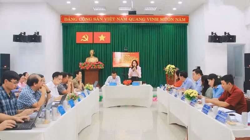 Đoàn công tác Bộ Khoa học và Công nghệ làm việc với Ủy ban nhân dân phường Bàn Cờ.