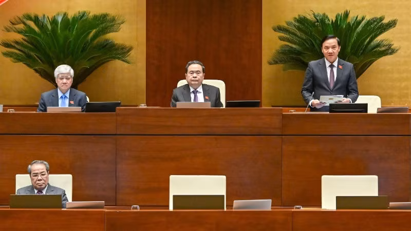 Chủ tịch Quốc hội Trần Thanh Mẫn và các Phó Chủ tịch Quốc hội chủ trì, điều hành phiên họp. (Ảnh: THỦY NGUYÊN)