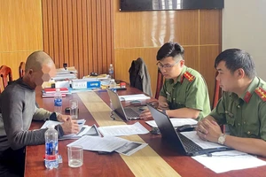 N.Đ.T làm việc với cơ quan công an.