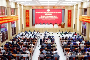 Quang cảnh hội nghị tại hội trường Tỉnh ủy Lâm Đồng.