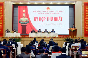 Quang cảnh kỳ họp.