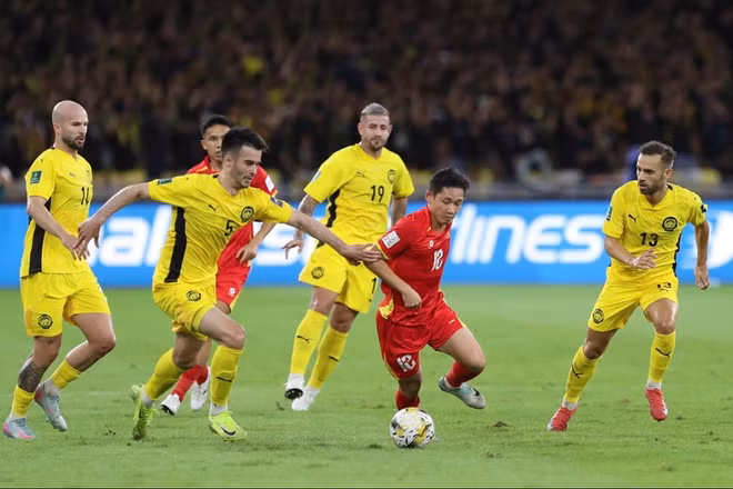 Đội tuyển Việt Nam vượt lên đầu bảng để nắm chắc tấm vé dự Asian Cup 2027. (Ảnh: VFF)