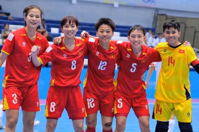 Các nữ tuyển thủ futsal Việt Nam ăn mừng chiến thắng. (Ảnh: Thailand futsal)