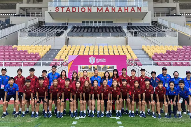 Các thành viên đội tuyển U16 nữ Việt Nam. (Ảnh: VFF)