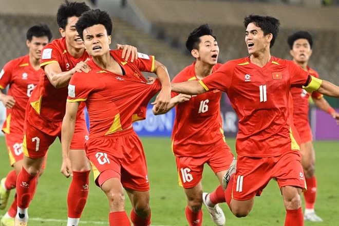 Các cầu thủ U23 Việt Nam ăn mừng với bàn thắng ấn định chiến thắng của Minh Phúc. (Ảnh: AFC)