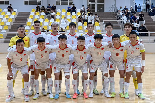 Các cầu thủ đội tuyển futsal Việt Nam tập huấn tại Kuwait. (Ảnh: VFF)