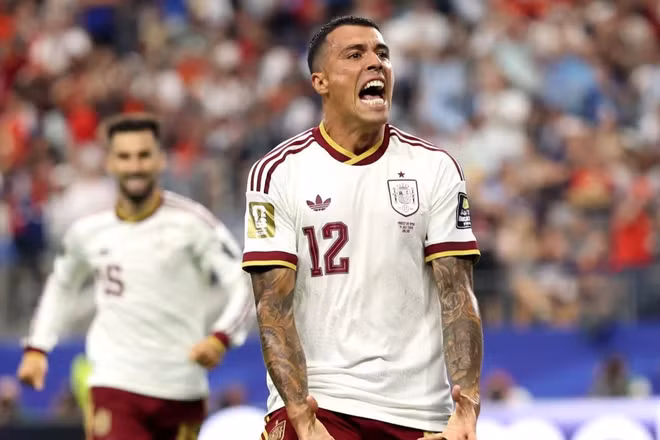 Pedro Porro ghi bàn thắng thứ hai ấn định chiến thắng cho Tây Ban Nha. (Ảnh: FIFA)