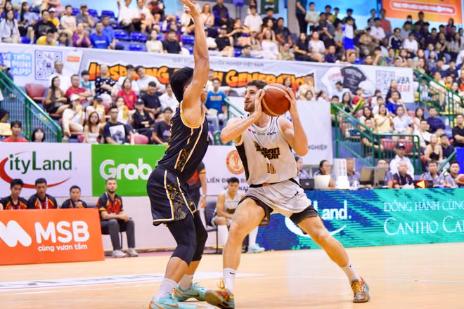 Ngôi sao ghi điểm Jamal Mayali của Saigon Heat lấy lại cảm giác ghi điểm. (Ảnh: VBA)