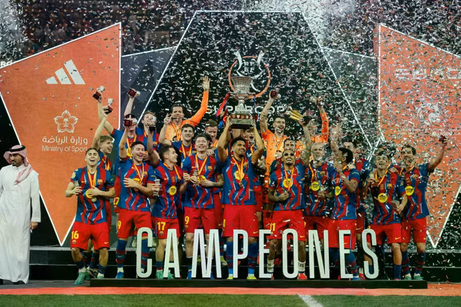 Barcelona đăng quang vô địch Siêu cúp Tây Ban Nha. (Ảnh: Barca FC)