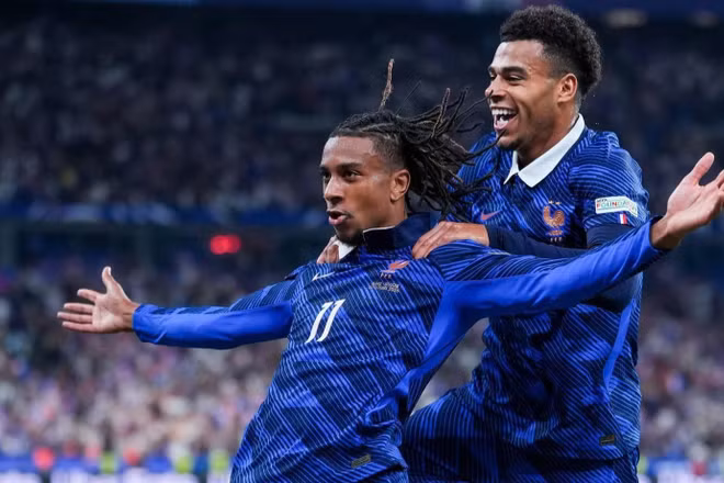 Michael Olise ghi cú đúp giúp tuyển Pháp giành chiến thắng. (Ảnh: UEFA)