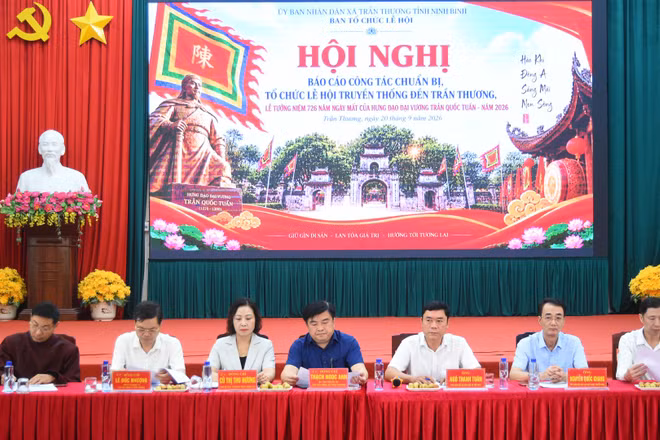 Hội nghị Báo cáo công tác chuẩn bị, tổ chức Lễ hội truyền thống Đền Trần Thương, Lễ tưởng niệm 726 năm Ngày mất của Hưng Đạo đại vương Trần Quốc Tuấn. (Ảnh: THÀNH CÔNG)