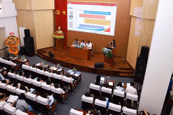 Hội thảo khoa học quốc gia “Đổi mới giáo dục nghệ thuật ở Việt Nam: Phát triển năng lực sáng tạo, phát huy giá trị truyền thống và thích ứng chuyển đổi số”. (Ảnh: BTC)