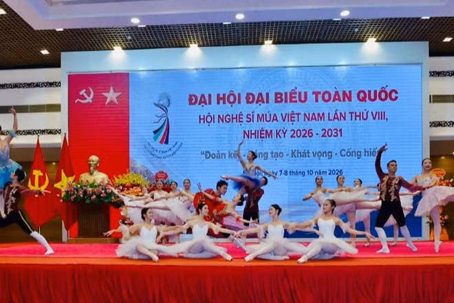 Tiết mục nghệ thuật chào mừng Đại hội. (Ảnh: HỒNG HẢI)