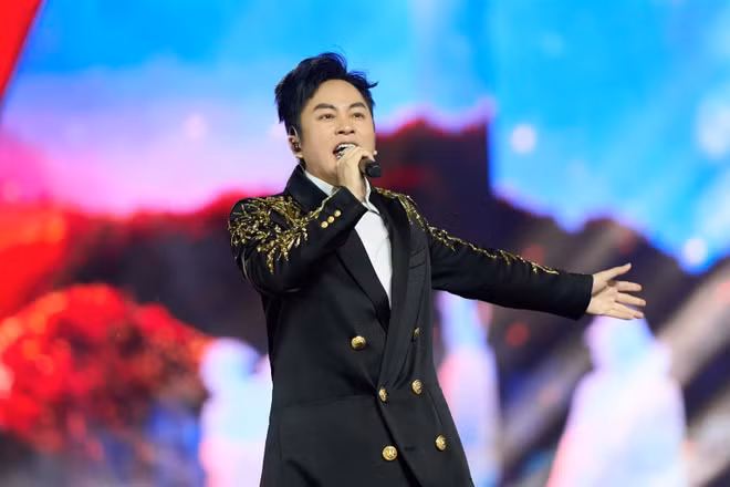 Tùng Dương là nghệ sĩ duy nhất sẽ có màn trình diễn kéo dài 10 phút trước trận chung kết lượt về ASEAN Cup 2026. (Ảnh: NVCC)