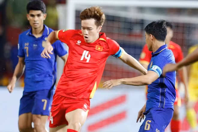 Đội tuyển Việt Nam đánh bại Thái Lan 2-0 ở chung kết lượt đi. (Ảnh: VFF)