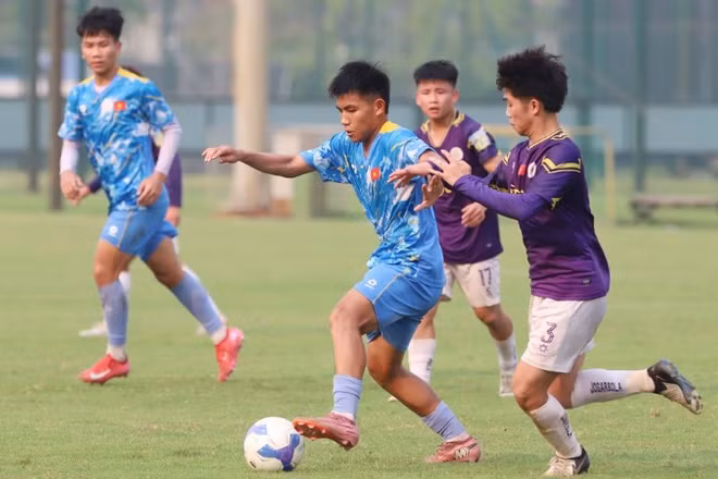 Đội tuyển U17 Việt Nam có cuộc "thử lửa" chất lượng cùng U17 Hà Nội. 