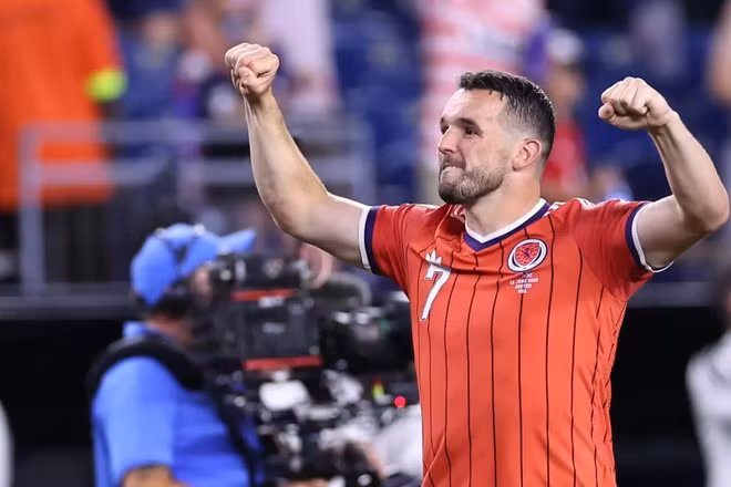 John McGinn ghi bàn thắng duy nhất cho Scotland. (Ảnh: FIFA)