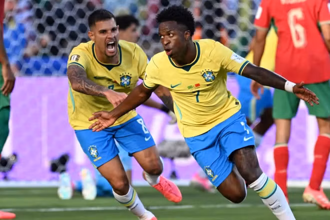 Vinicius Junior mang về bàn gỡ hòa 1-1 cho Brazil sau khi bị dẫn trước. (Ảnh: FIFA)