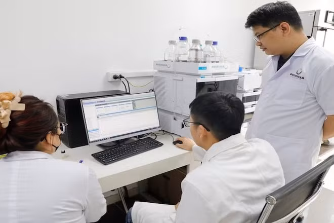 Hoạt động nghiên cứu khoa học tại Đại học Phenikaa.