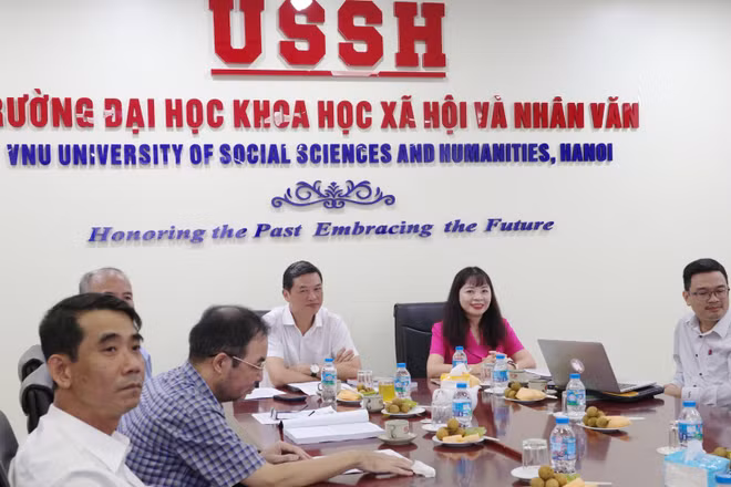 Tọa đàm “Định hướng nội dung khung chính sách hỗ trợ quản trị tài sản trí tuệ thuộc các ngành công nghiệp văn hóa và sáng tạo Việt Nam” do Trường Khoa học và Nhân văn tổ chức.