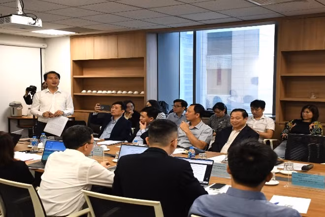 Các đại biểu thảo luận các cơ chế chính sách nhằm khai thác hiệu quả tài sản mã hóa tại hội thảo.