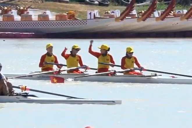 Bộ tứ Lê Thị Hiền, Dư Thị Bông, Hà Thị Vui, Phạm Thị Ngọc Anh mang về Huy chương Vàng môn Rowing, nội dung thuyền 4 nữ hạng nặng 1 mái chèo. 