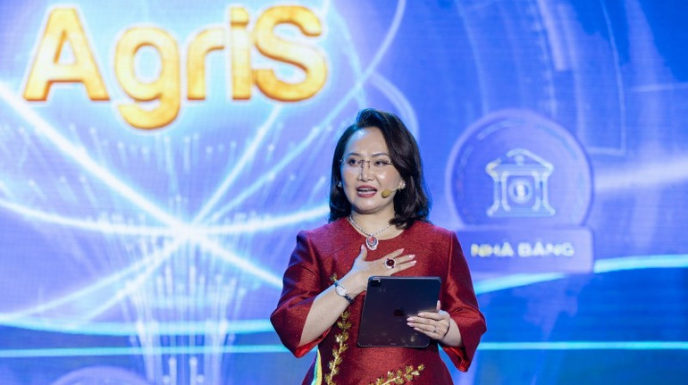 Bà Đặng Huỳnh Ức My, Chủ tịch Hội đồng Quản trị Công ty Cổ phần Thành Thành Công-Biên Hoà, chia sẻ tại hội nghị. z6886554490185-2e1415c6a3f2d7e848a1bcf20bf954ea.jpg