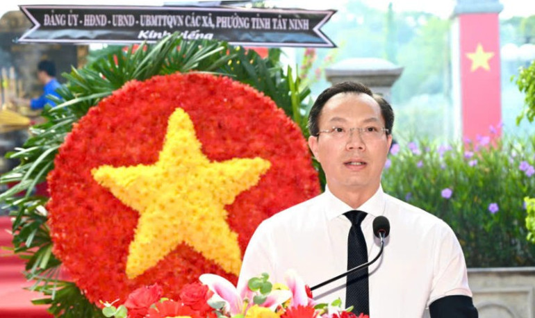 Phó Chủ tịch Ủy ban nhân tỉnh Tây Ninh Đoàn Trung Kiên phát biểu. z6840589632857-5e2710935cbb7af30394b43bc5dad8d8.jpg