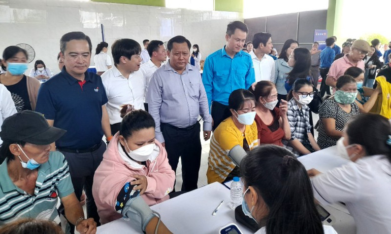 Khám bệnh miễn phí công nhân lao động 20230917-084651.jpg