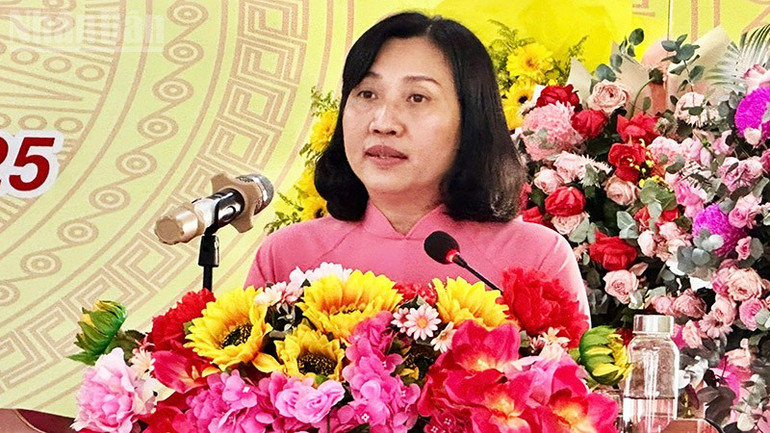 Đồng chí Trịnh Thị Bảo Khuyên giữ chức Bí thư Đảng ủy xã Đại Hải. ndo_tl_a.jpg