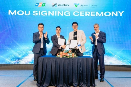 FPT và audax, công ty do Standard Chartered đầu tư ký hợp tác quy mô 100 triệu USD trong 3 năm.